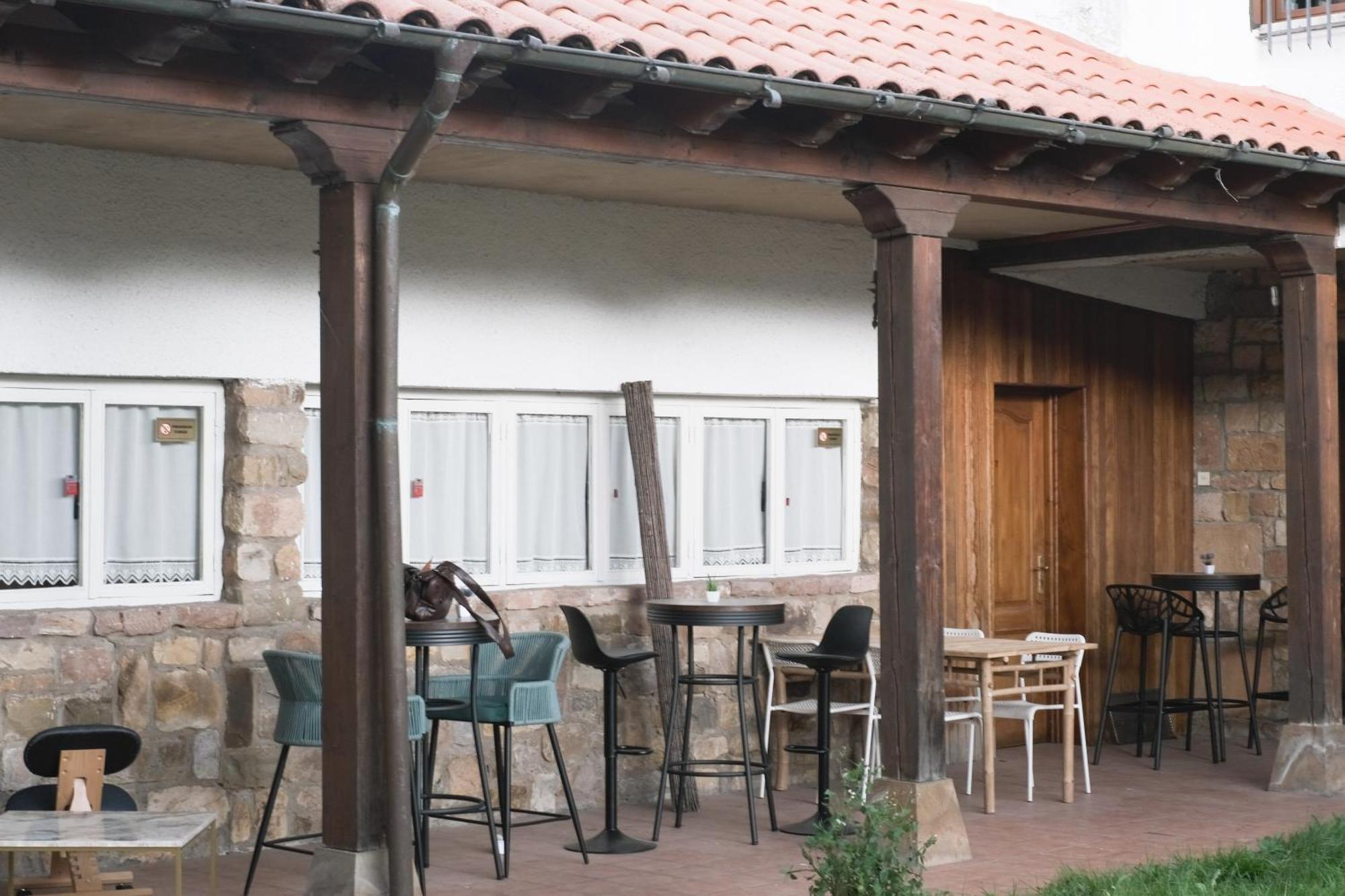 Posada La Estela De Barros Corrales De Buelna Buitenkant foto